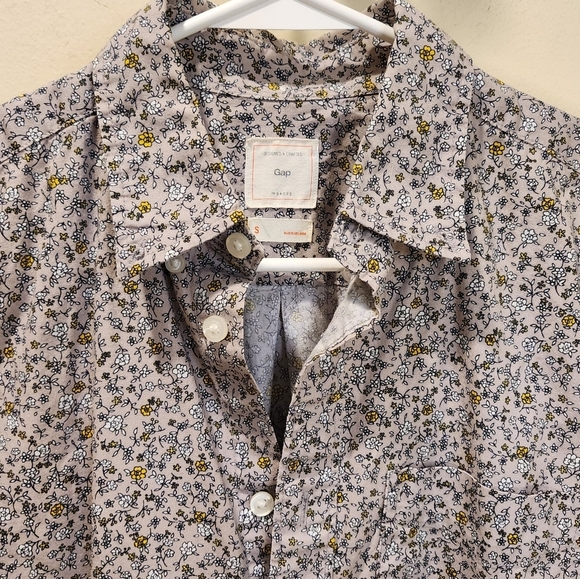 GAP Men's Floral Long Sleeves cotton Button Down Shirt size S - Picture 2 of 13